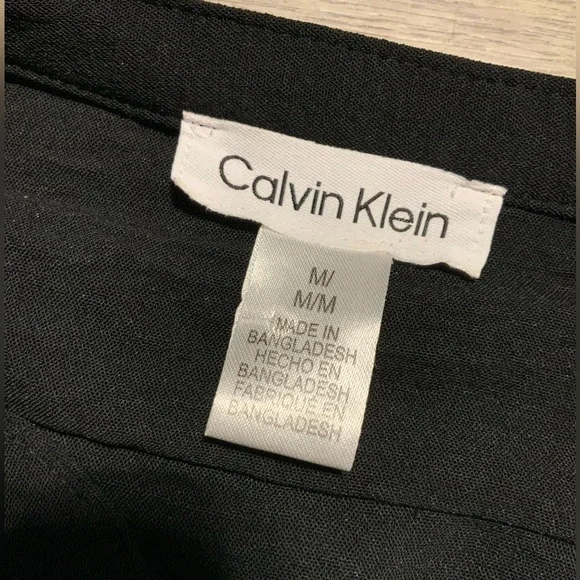 (Bin 14) Calvin Klein, Black Button-Up Blouse w/ Pockets, Size M - Picture 3 of 4